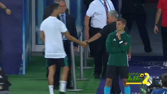 صورة.. العناق الأول بين مورينو ورونالدو
