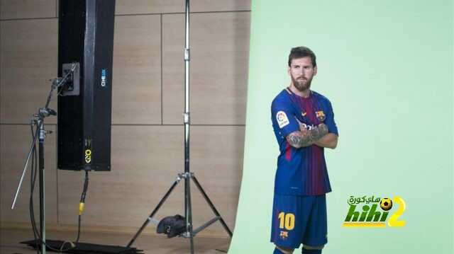 نجوم برشلونة يتألقوا بقميص الفريق الجديد