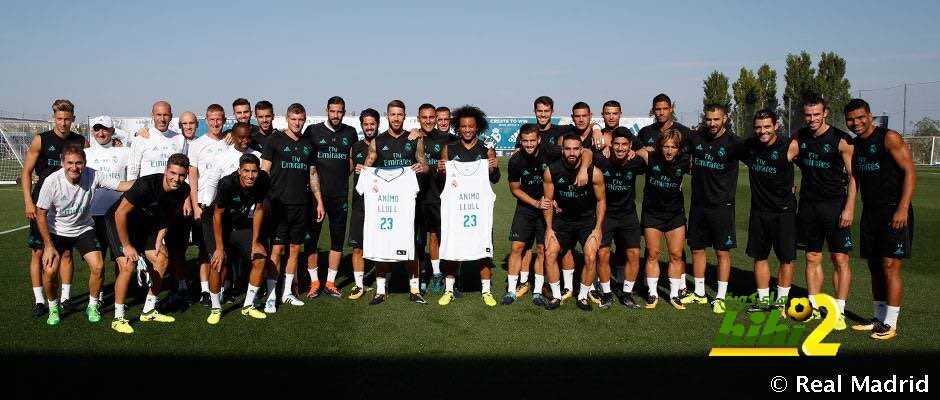 صورة: لاعبو ريال مدريد يتضامنون مع لول المصاب بالرباط الصليبي!
