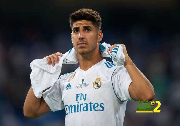 اسينسيو تساوى مع رونالدو وميسي