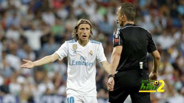 الماركا لازالت تهاجم بوربلان حكم لقاء ريال مدريد وفالنسيا
