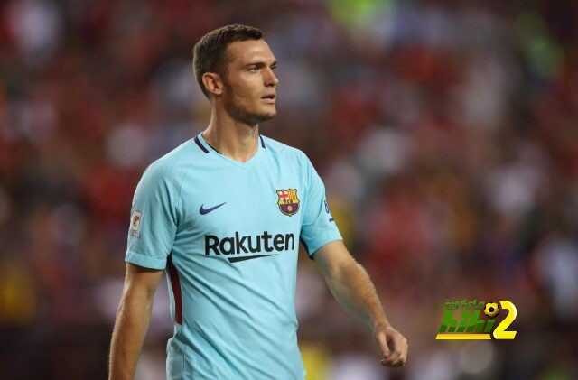 ايفرتون يريد مدافع برشلونة