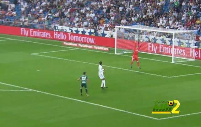 فرانسيس يضيع انفرادا واضحا