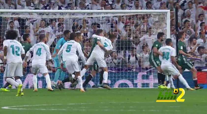 فيديو : كيف شاهد كروس تمركز كارفخال في هذه التمريرة