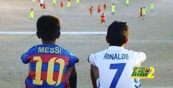 🔴 صورة تجسد تاريخ خالد لهذا الجيل