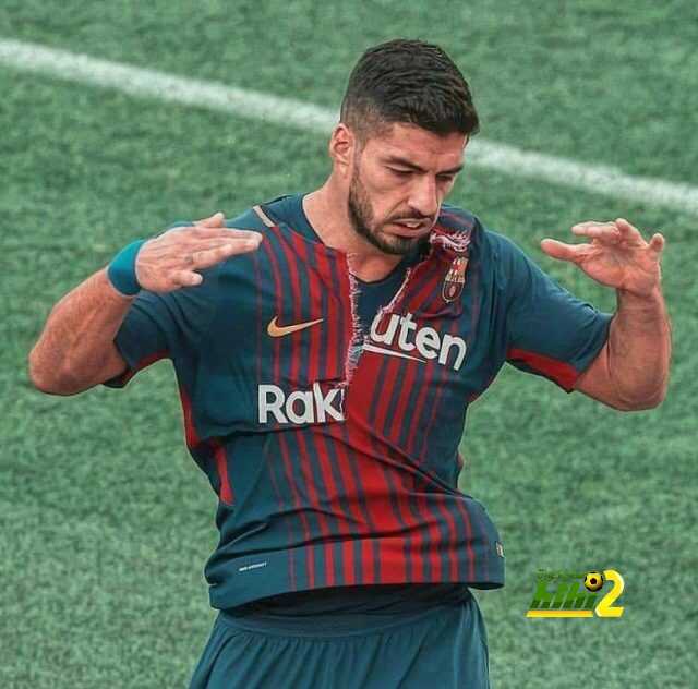 🔴 سواريز يُمزق قميصه بدلاً من تمزيق الشباك