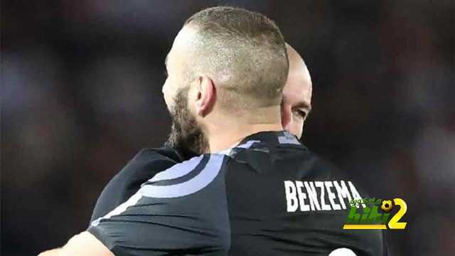 لينكر يسخر من بنزيما وريال مدريد من جديد