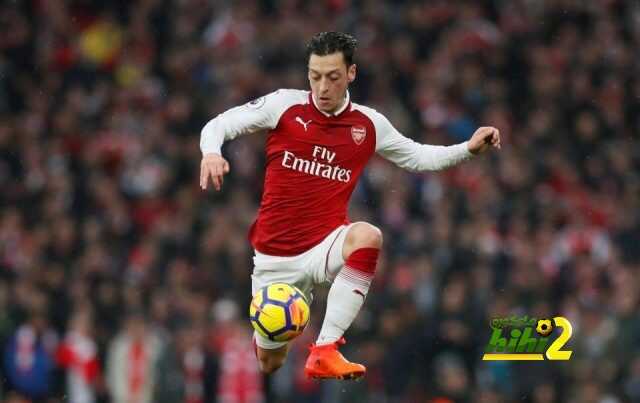 وكيل أوزيل أخبر برشلونة بسعر اللاعب