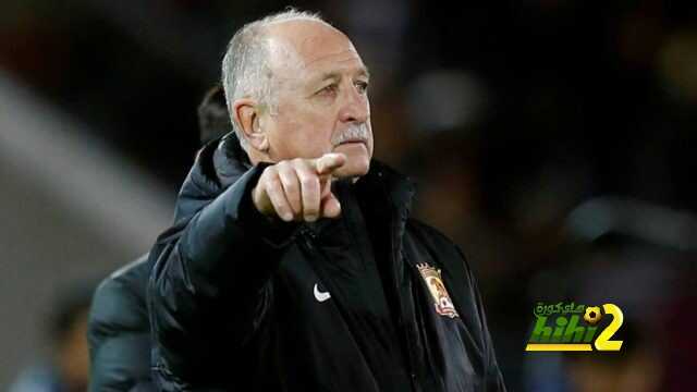 سكولاري: مدرب جريميو أفضل من كريستيانو رونالدو