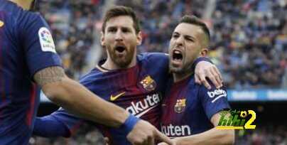 فياريال يعاني بشدة أمام برشلونة