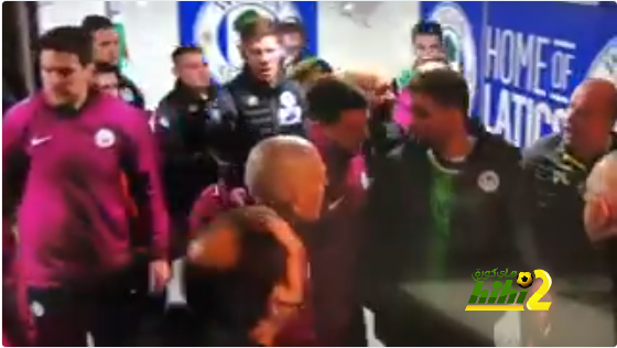 بالفيديو : جوارديولا يتشاجر مع مدرب ويجان بعد اقصائه من كأس الاتحاد الانجليزي