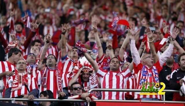 🔴 300 مشجع يدعمون اتليتكو مدريد امام برشلونة