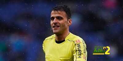 🔴 الحكم مانزانو .. فأل خير على أتليتكو وقاسي على برشلونة