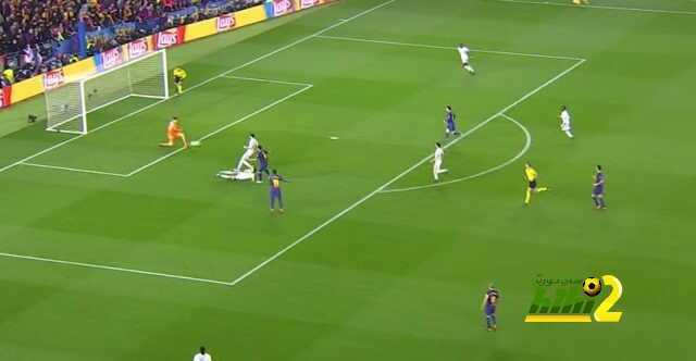 كورتوا يقدم هدية ثمينة لبرشلونة ولكنه يعود ويصحح خطأه