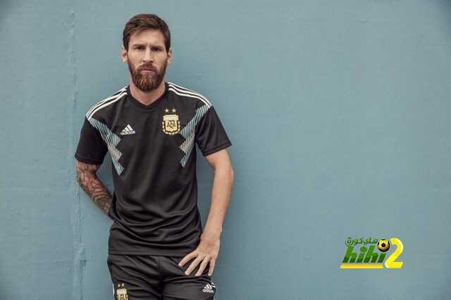 صورة : نجوم العالم يستعرضون قمصان منتخباتهم البديلة لكأس العالم