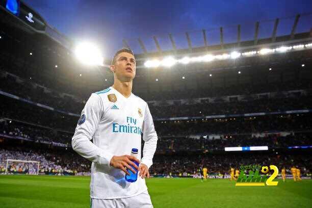 🔴 رونالدو يسجل  للمباراة  ال10 علي التوالي بدوري الأبطال
