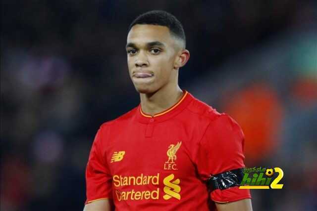 ليفربول يكافئ نجمه الشاب