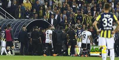 🔴 بالفيديو.. إعتداء جنوني على مسئولي بيشكتاش في مباراة فنربخشة