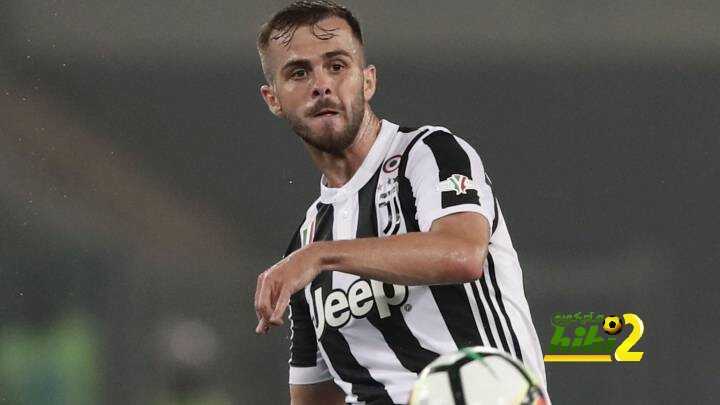 روما يفرض التعادل على يوفنتوس في الشوط الأول