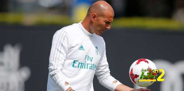 الآس : زيدان ، أسطورة ريال مدريد كلاعب وكمدرب ..!