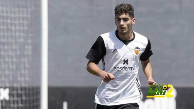 منافسة بين الريال وبرشلونة على ضم لاعب فالنسيا