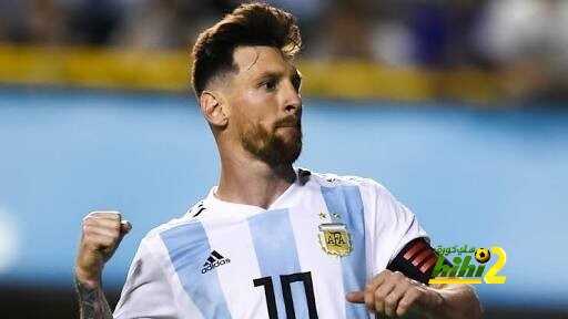 دي يونج : ميسي بعيد عن البقية