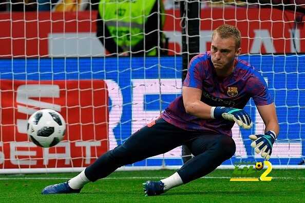 حارس برشلونة يشعل الصراع بين عملاقى البريميرليج