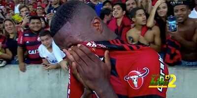 🔴 بالفيديو.. فينسيوس باكياً : جماهير فلامنجو الأكبر في العالم