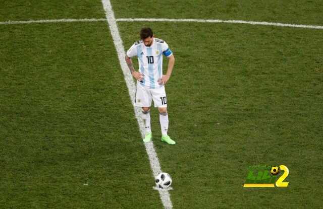 جماهير الأرجنتين تطالب ميسي بالإعتزال الدولى