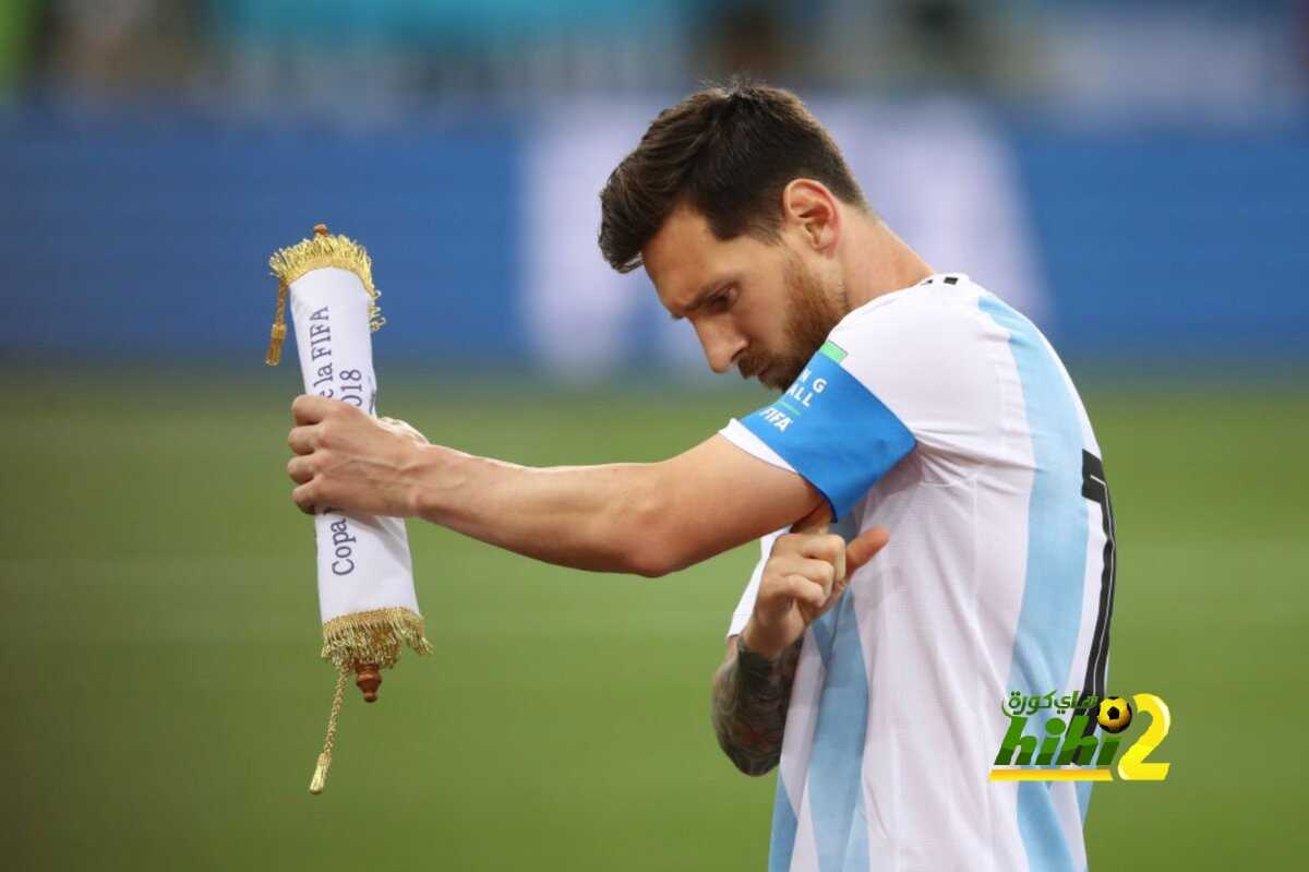 بيتي : لابد أن يشعر ميسي بالخجل