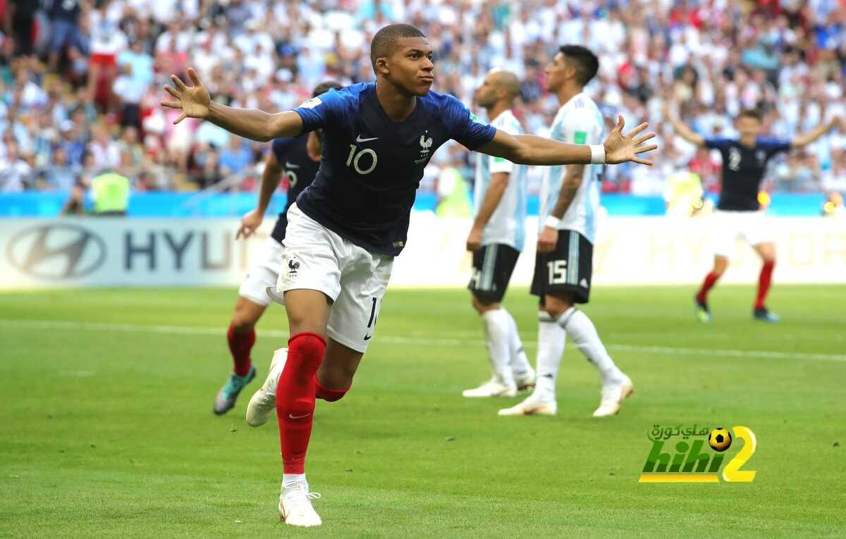 مبابي ، أصغر لاعب يسجل هدفين في كأس العالم منذ 98
