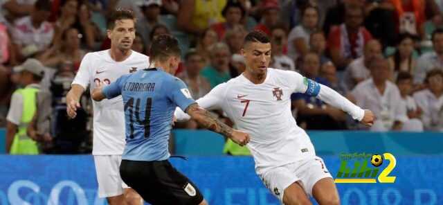 أوروجواي تتقدم على البرتغال بهدف كافاني