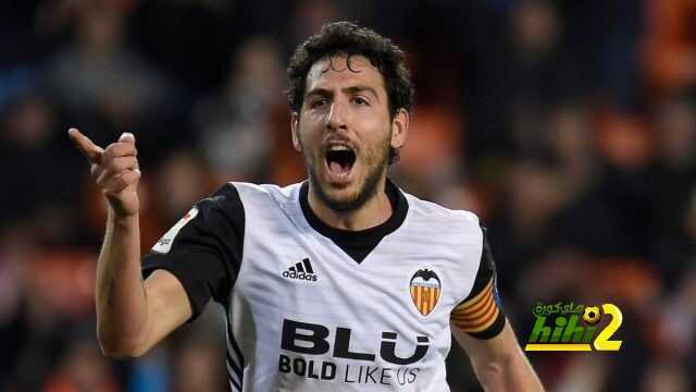 برشلونة يلبي رغبة فالفيردي ويسعى وراء التعاقد مع باريخو