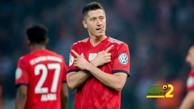 مدرب تشيلسي يطلب التعاقد مع ليفاندوفسكي
