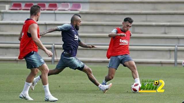 🔴  بالصور : ارتورو فيدال من تدريبات البارسا