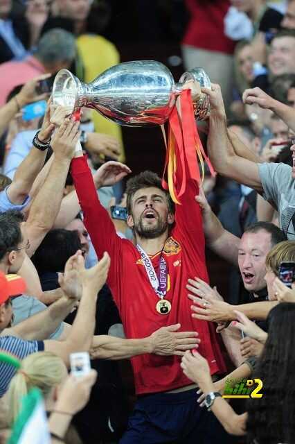 🔴  انجازات بيكيه برفقة المنتخب الاسباني