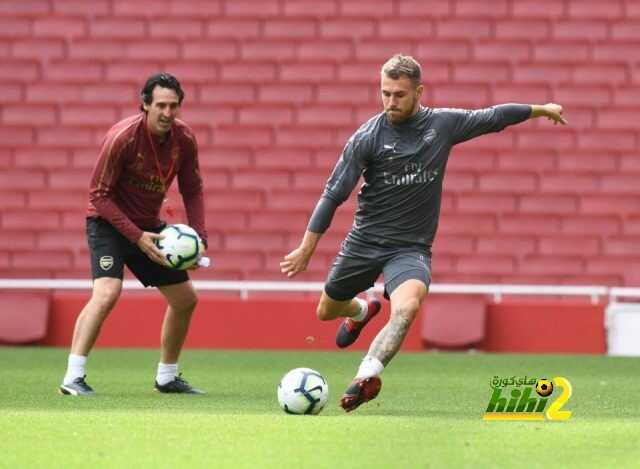 إيمرى يطالب لاعب ارسنال بالخروج من الدوامة