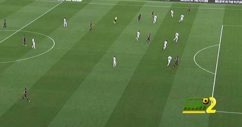 برشلونة يثلث النتيجة في شباك هويسكا