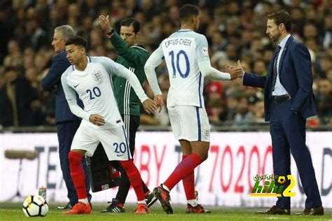 سيرخيو سانتومي : أعتقد أن فريق إسبانيا أفضل من إنجلترا