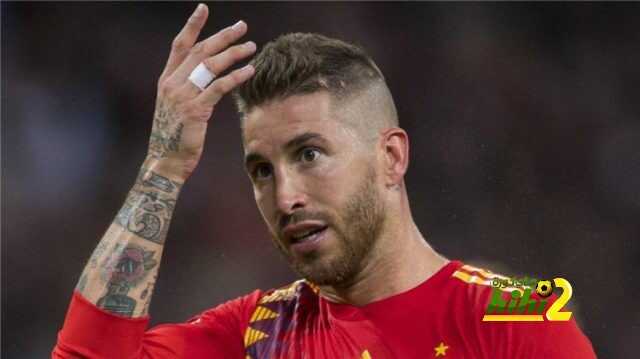 🔴 جاري نيفيل يتحدث عن الصافرات ضد راموس في ويمبيلي