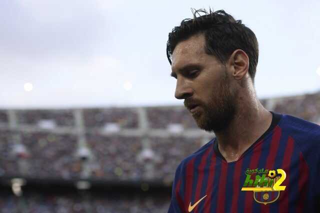 ميسي يفتتح التسحيل لبرشلونة بطريقة رائعة