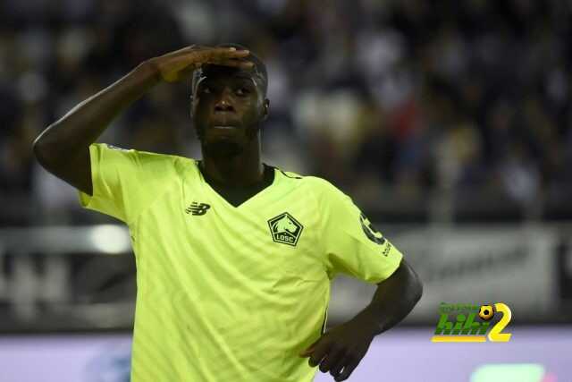 اليونايتد ينافس برشلونة على ضم بيبي