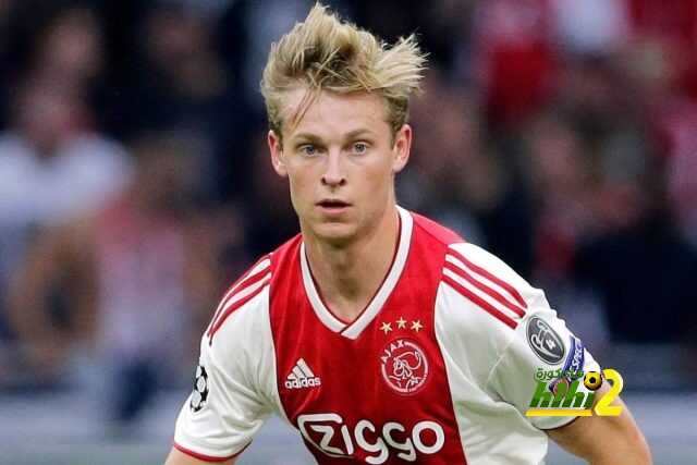 دي يونج لن ينتظر برشلونة للصيف القادم