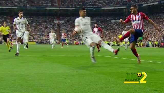 لاعبو اتلتيكو طالبوا الحكم باحتساب ركلة جزاء