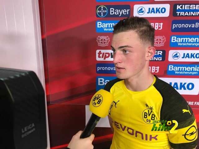 لارسن : فخور باللعب لدورتموند