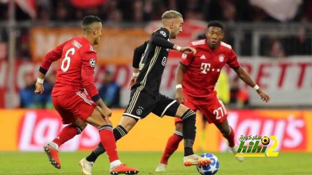 أياكس يفرض التعادل على البايرن في الشوط الأول
