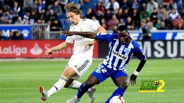 بونيتو يطالب مودريتش بالعودة الي مستواه
