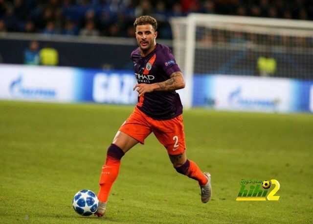 مدافع المان سيتي يستفز محمد صلاح