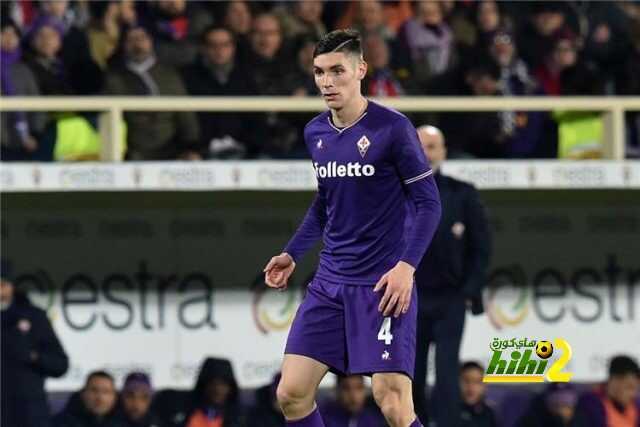 رادار اليونايتد يلتقط مدافع فيورنتينا
