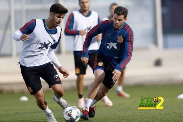 🔴  بالصور : منتخب اسبانيا يستعد لمواجهة انجلترا